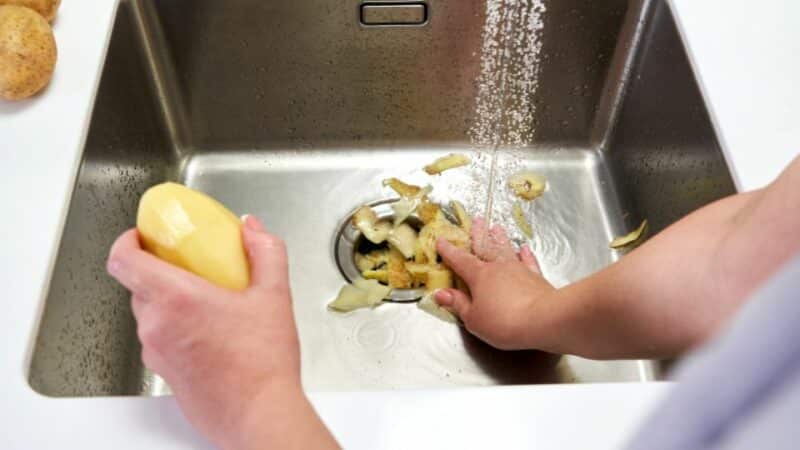 מטחנת אשפה